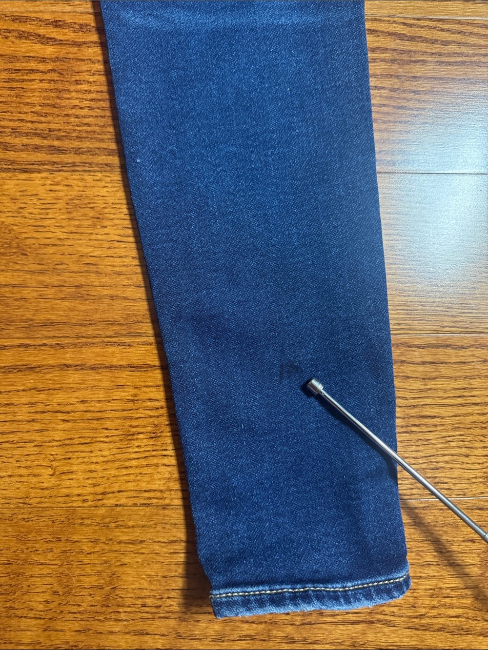 Sz 2 American Eagle Outfitters Distressed Skinny Jeans - Women - Picture 12 of 12